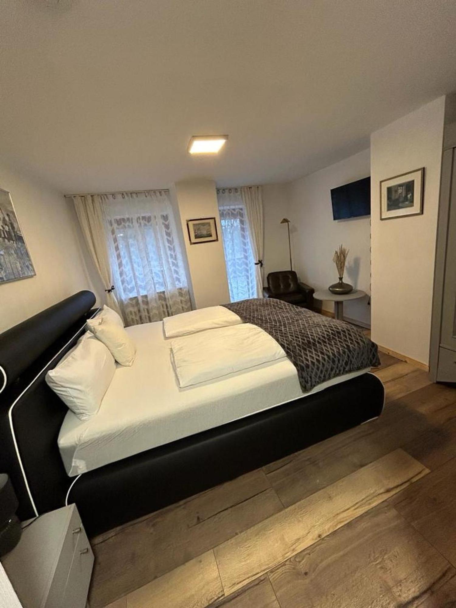 Haus Zum Guten Hirten Steinsfeld Екстериор снимка