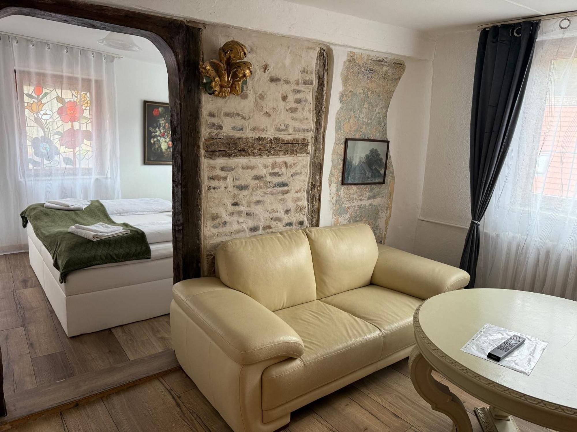 Haus Zum Guten Hirten Steinsfeld Екстериор снимка